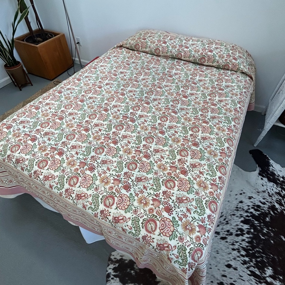 Floral Patterned Indian Cotton Bed cover - Queen / Cream, Pink and Green